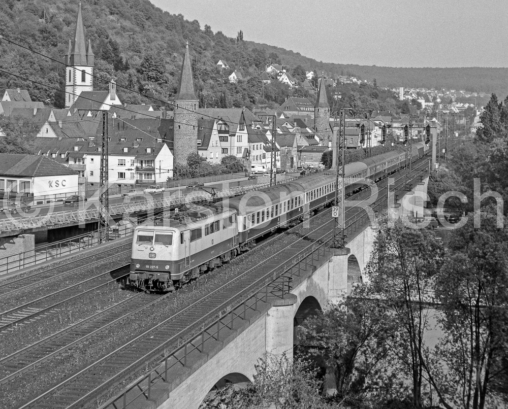 800 37,8 - 1988 03_KR88559