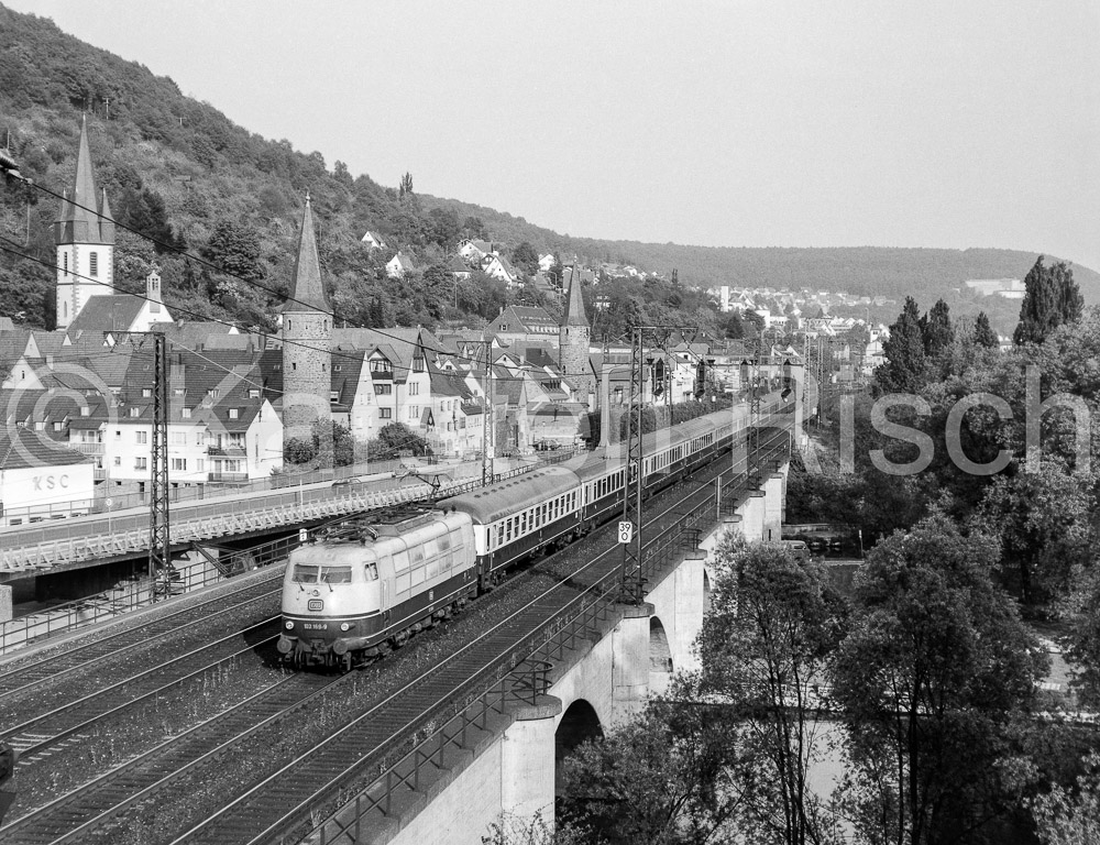 800 37,8 - 1988 03_KR88560