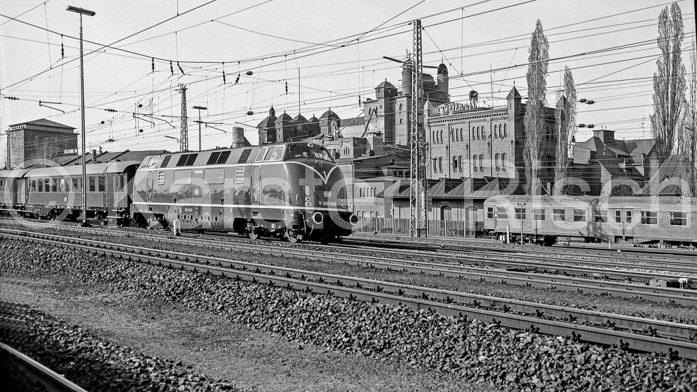 820 62,5 - 1984 06_KR46555