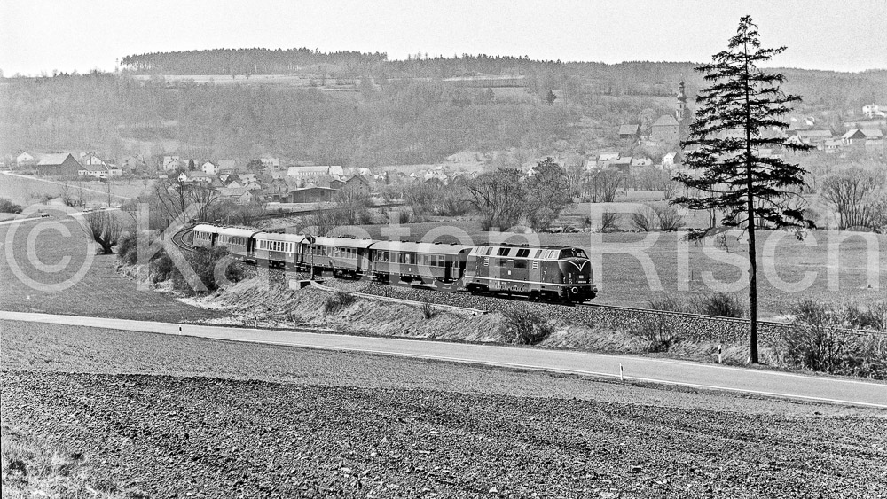 860 75,2 - 1984 05_KR46540