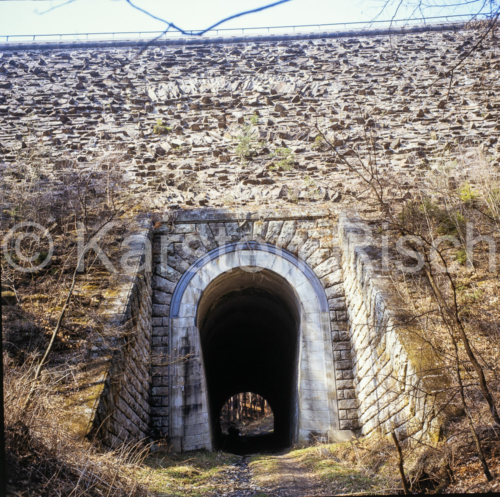 860 78,1 - 1984_KR10039