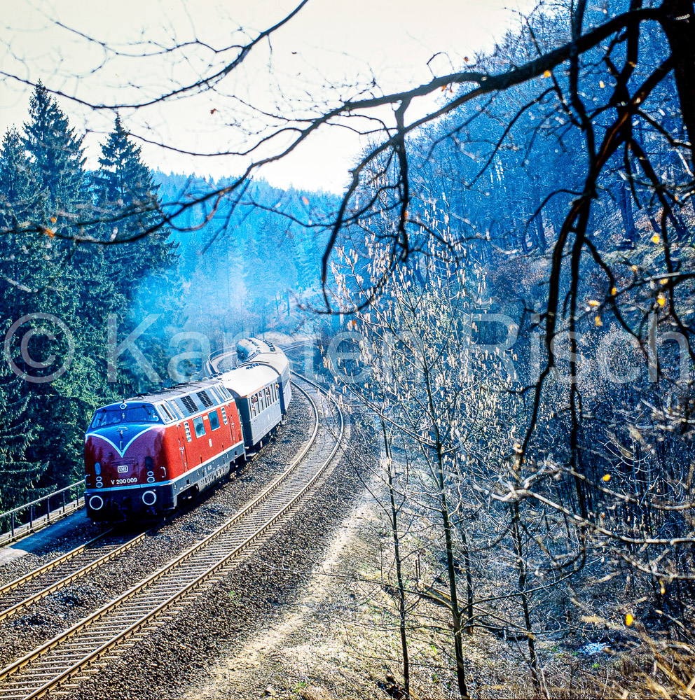 860 79,0 - 1984_KR64185