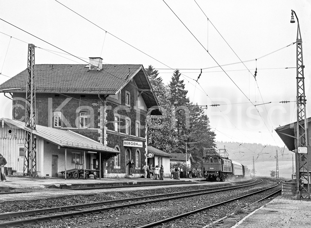 951 46,6 - 1977 24_KR62108