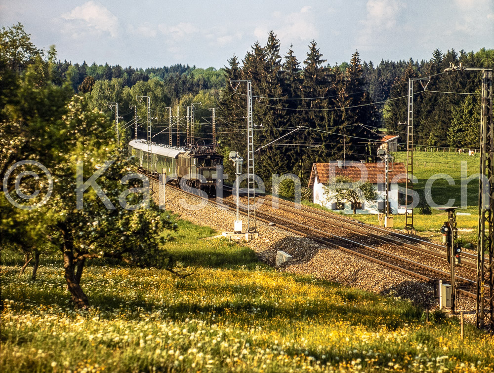 951 71,7 - 1978_KR21252