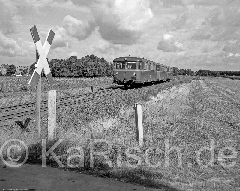 Heidebahn 123 102,4 -   _Eisenbahnstiftung - Foto- Karsten Risch - 1982 62_KR15143