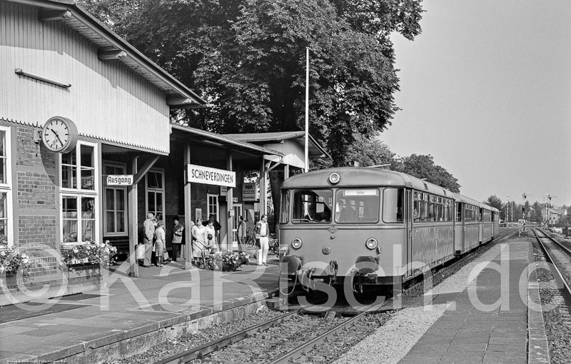 Heidebahn 123 105,4 -   _Eisenbahnstiftung - Foto- Karsten Risch - 1982 63_KR15198