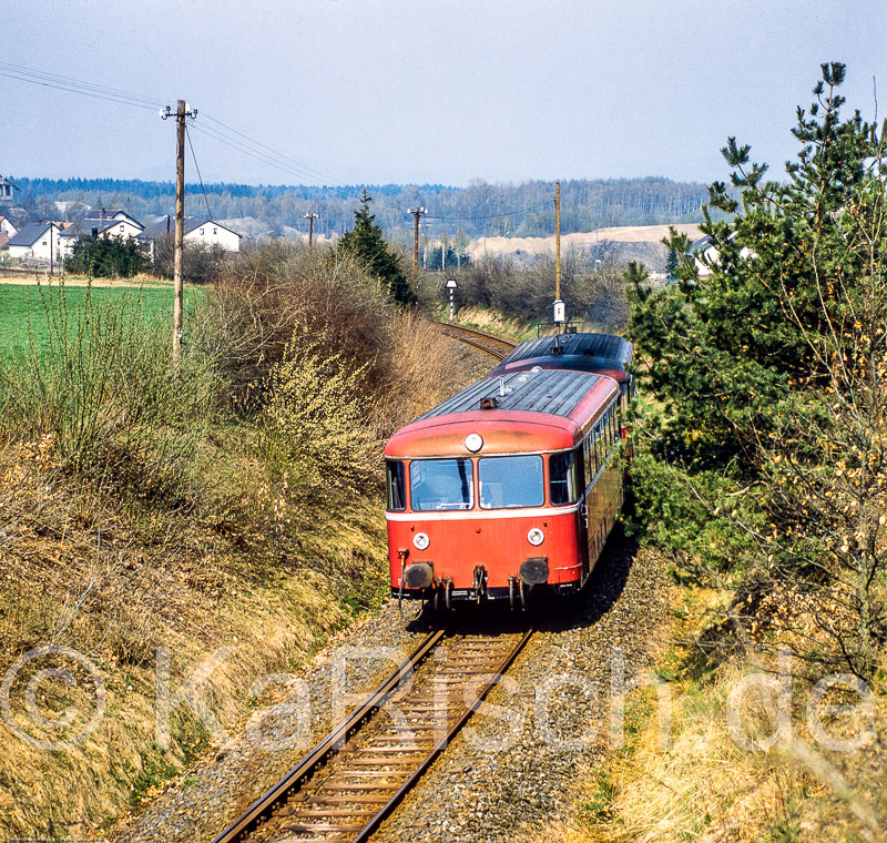 Regensbg.-Falkenstein - 872 27,0  -   _Eisenbahnstiftung - Foto- Karsten Risch - 1984_KR64236-Bearbeitet