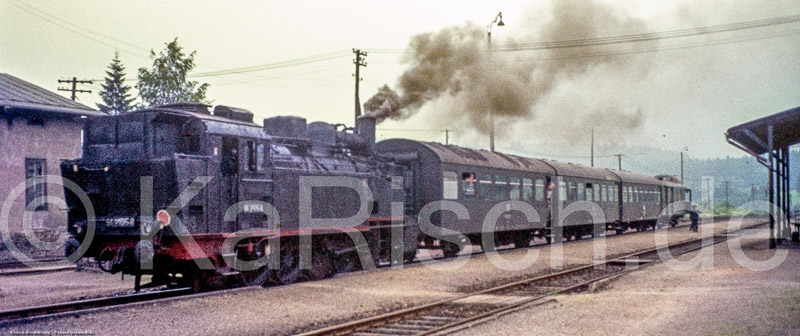 DR 442 0,0 - Eibenstock unt.Bf., Mai 1975 - Eisenbahnstiftung - Foto- Karsten Risch_1975_KR71271